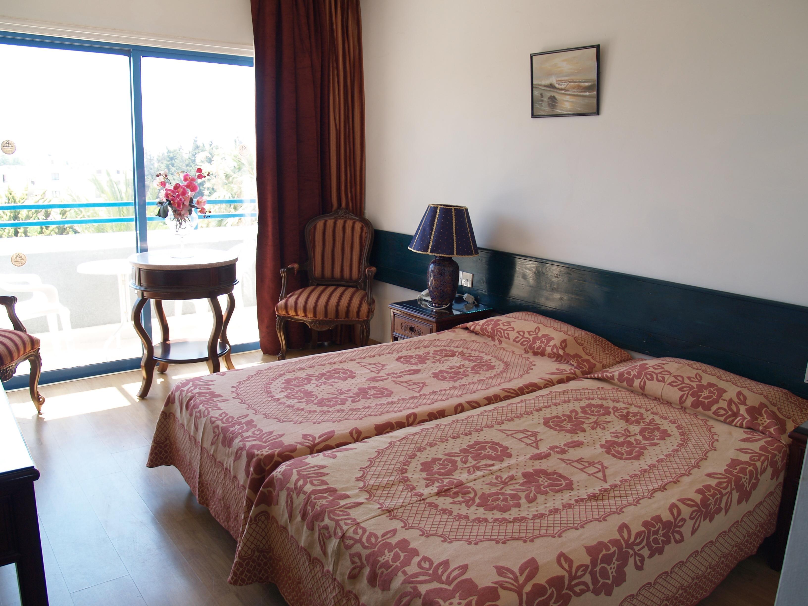 Paphiessa Hotel & Apartments Paphos Luaran gambar